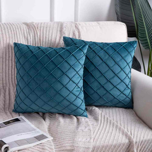 Pack of 2pack velvet decorative cushion ( tail )